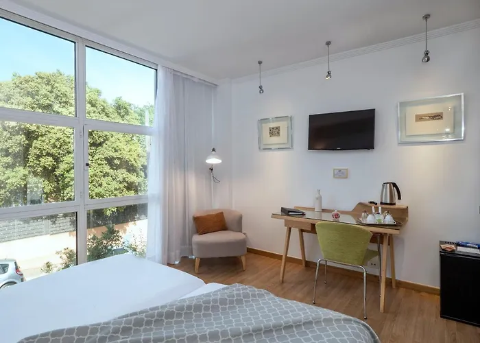 Vilana Boutique Hotel 4*