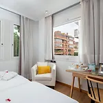 Vilana Boutique Hotel 4*