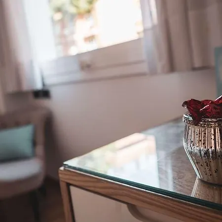 Hotel Vilana Boutique 4*